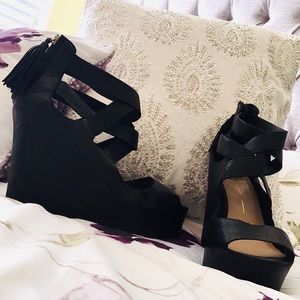 Dolce Vita Leather Tassle Wedges